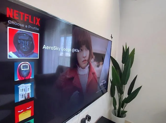 Klia Travel Homestay - 3R 2B - Wifi & Netflix