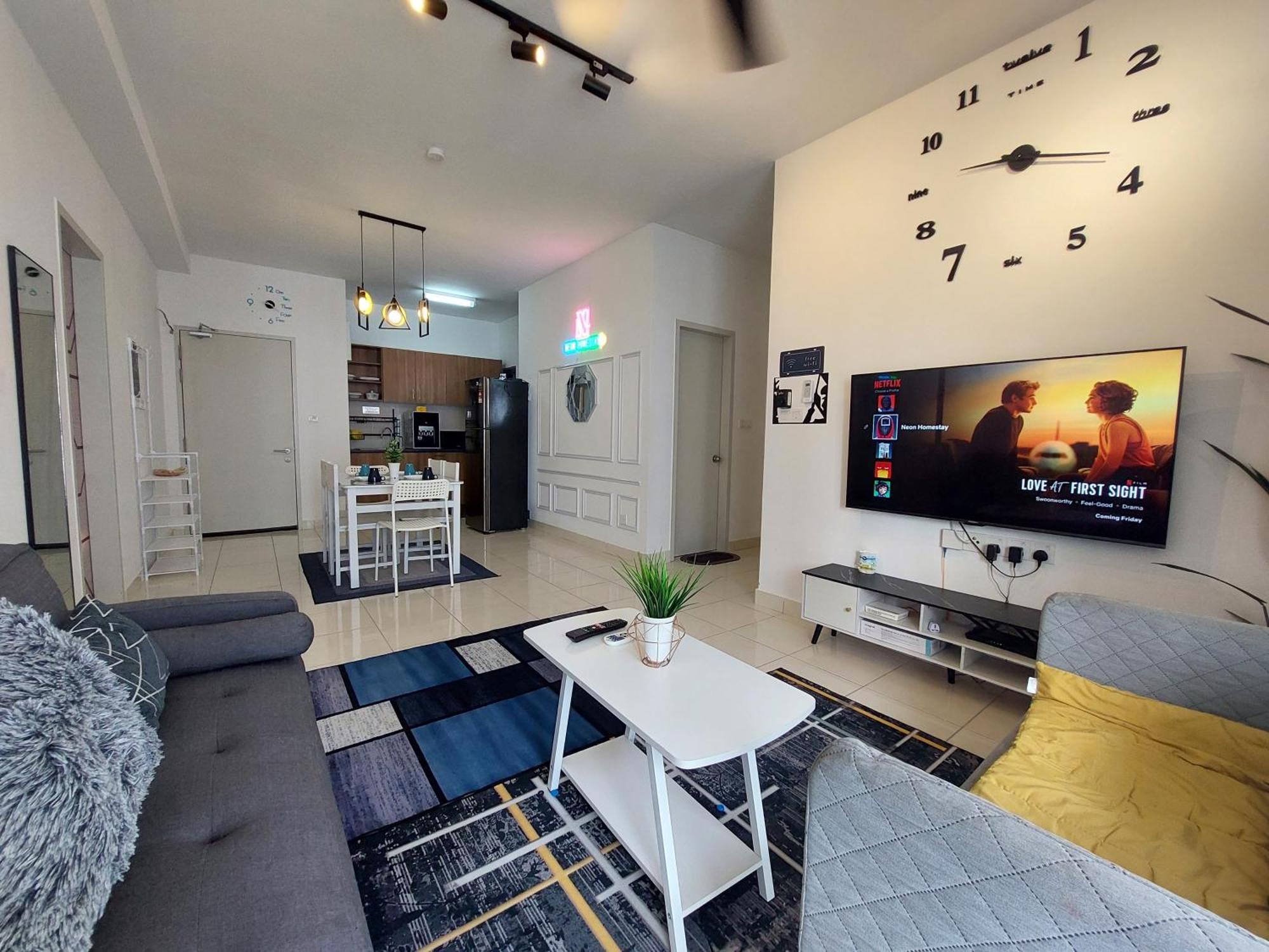 Klia Travel - 3r 2b - Wifi & Netflix Apartment