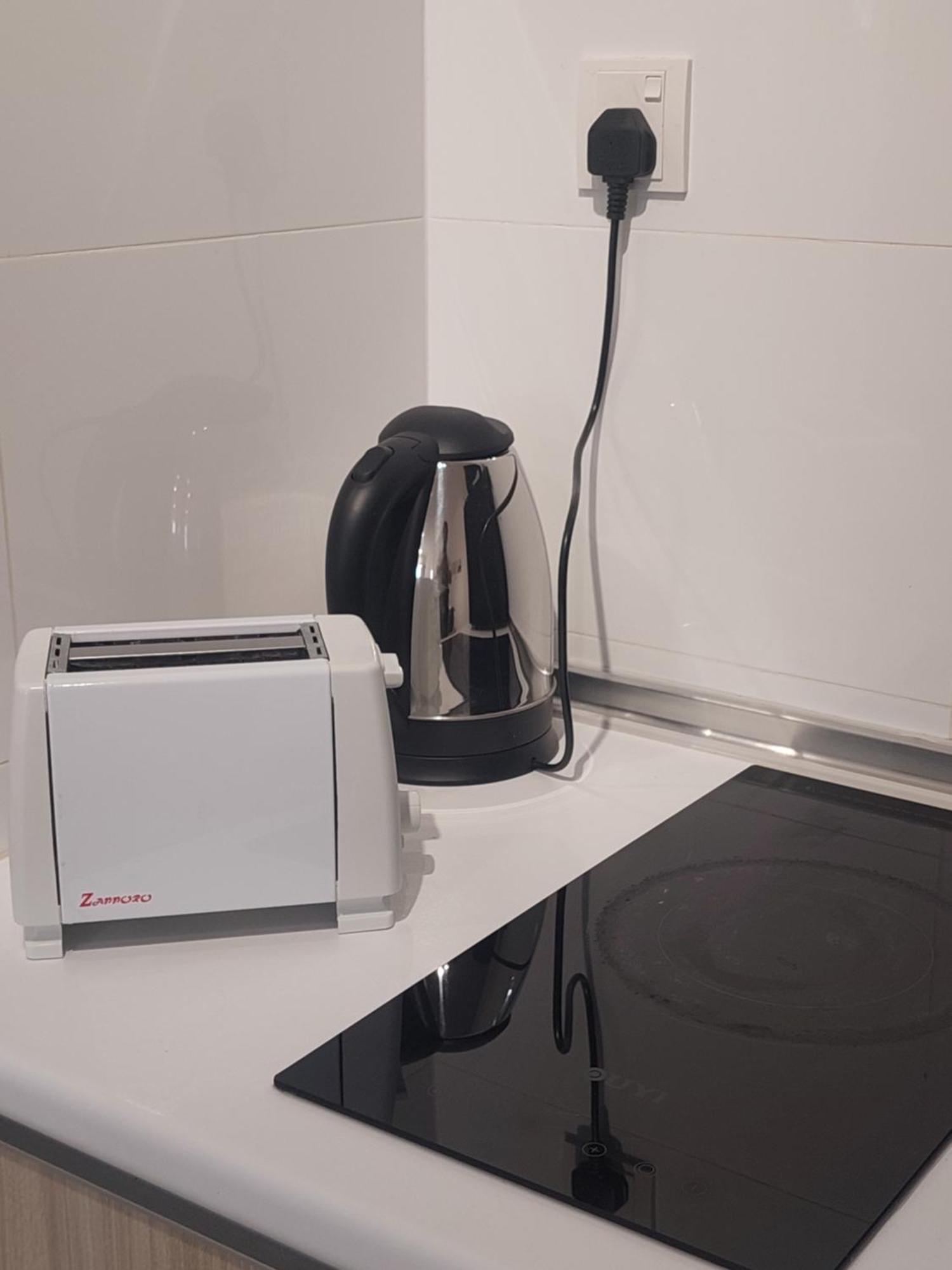 Klia Travel - 3r 2b - Wifi & Netflix Apartment Sepang