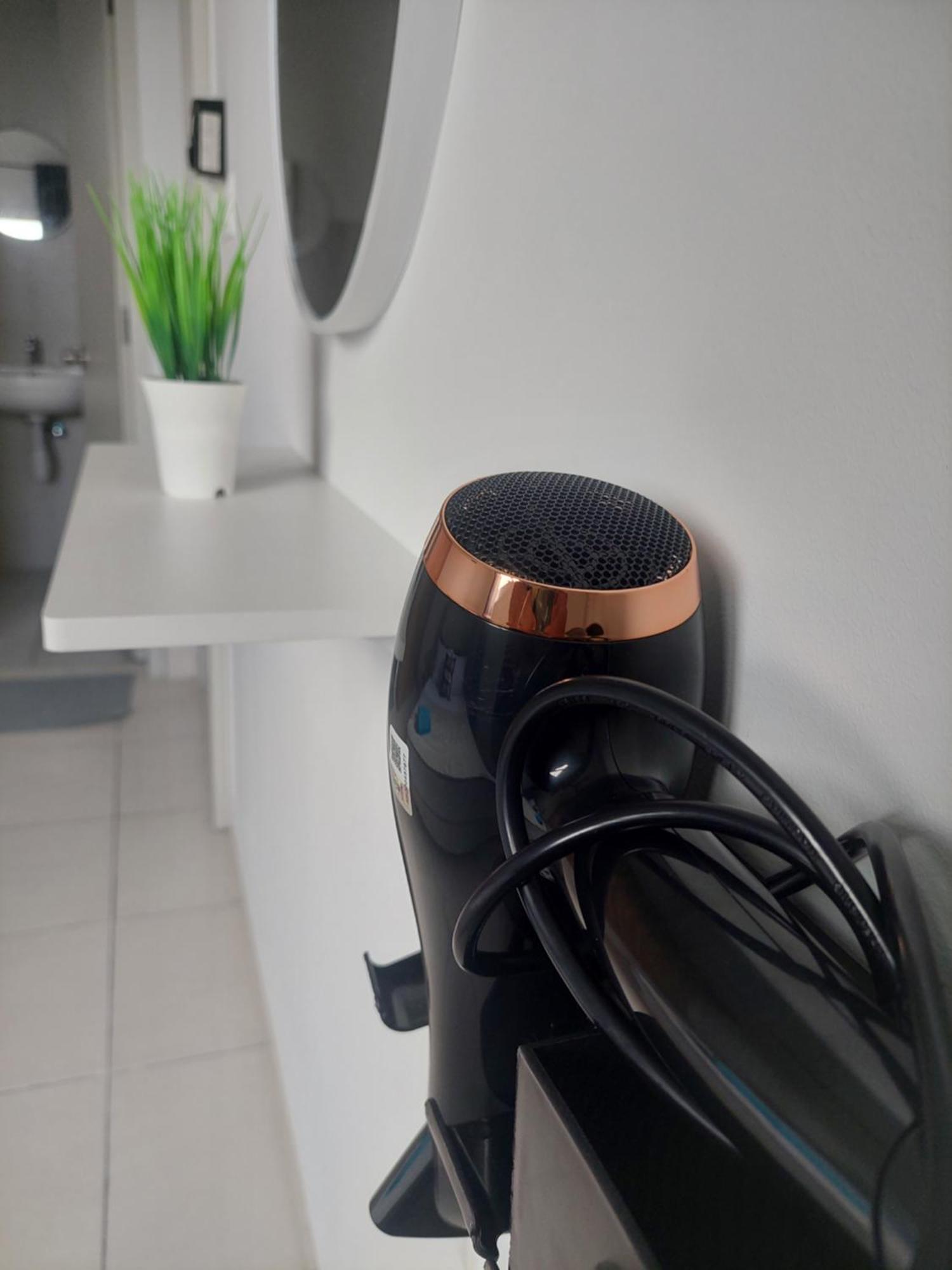Klia Travel - 3r 2b - Wifi & Netflix Apartment Sepang