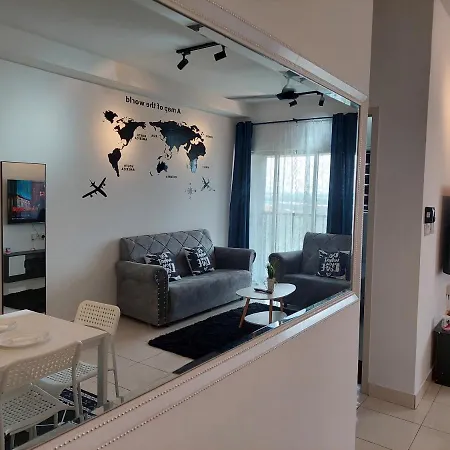 Klia Travel Homestay - 3R 2B - Wifi & Netflix Sepang Exterior photo
