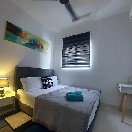 Klia Travel Homestay - 3R 2B - Wifi & Netflix Sepang Exterior photo