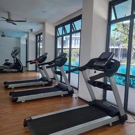 Klia Travel Homestay - 3R 2B - Wifi & Netflix Sepang Exterior photo
