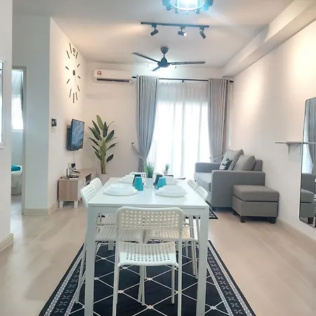 Klia Travel Homestay - 3R 2B - Wifi & Netflix Sepang Exterior photo