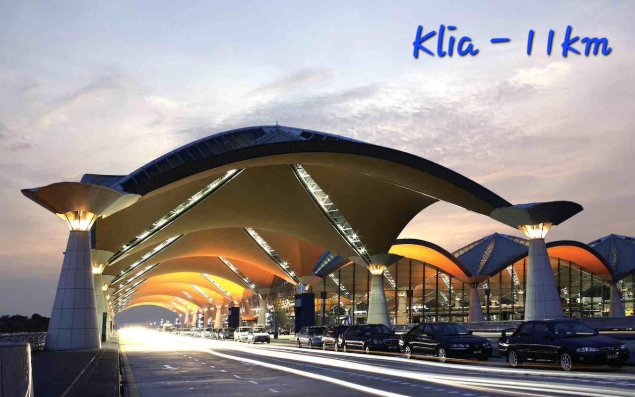 Klia Travel - 3r 2b - Wifi & Netflix Sepang